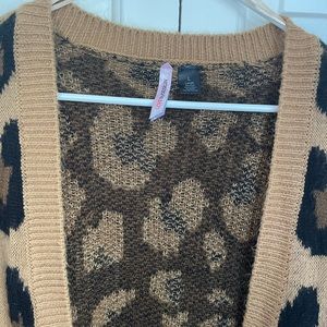Leopard print brown boutique cardigan